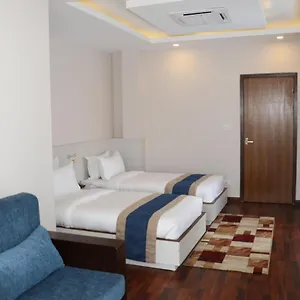 Hotel Mega &