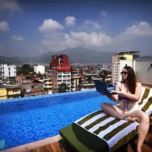 Hotel Divine